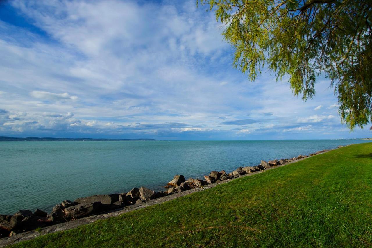 Appartamento Panorama Apartman Zamárdi Esterno foto
